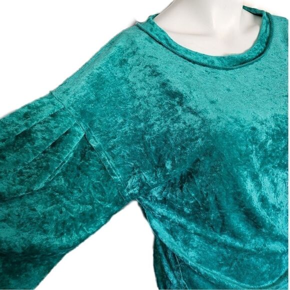 Free people Milan Sea crushed velvet emerald Green baggy sleeve  drape top - Picture 3 of 8